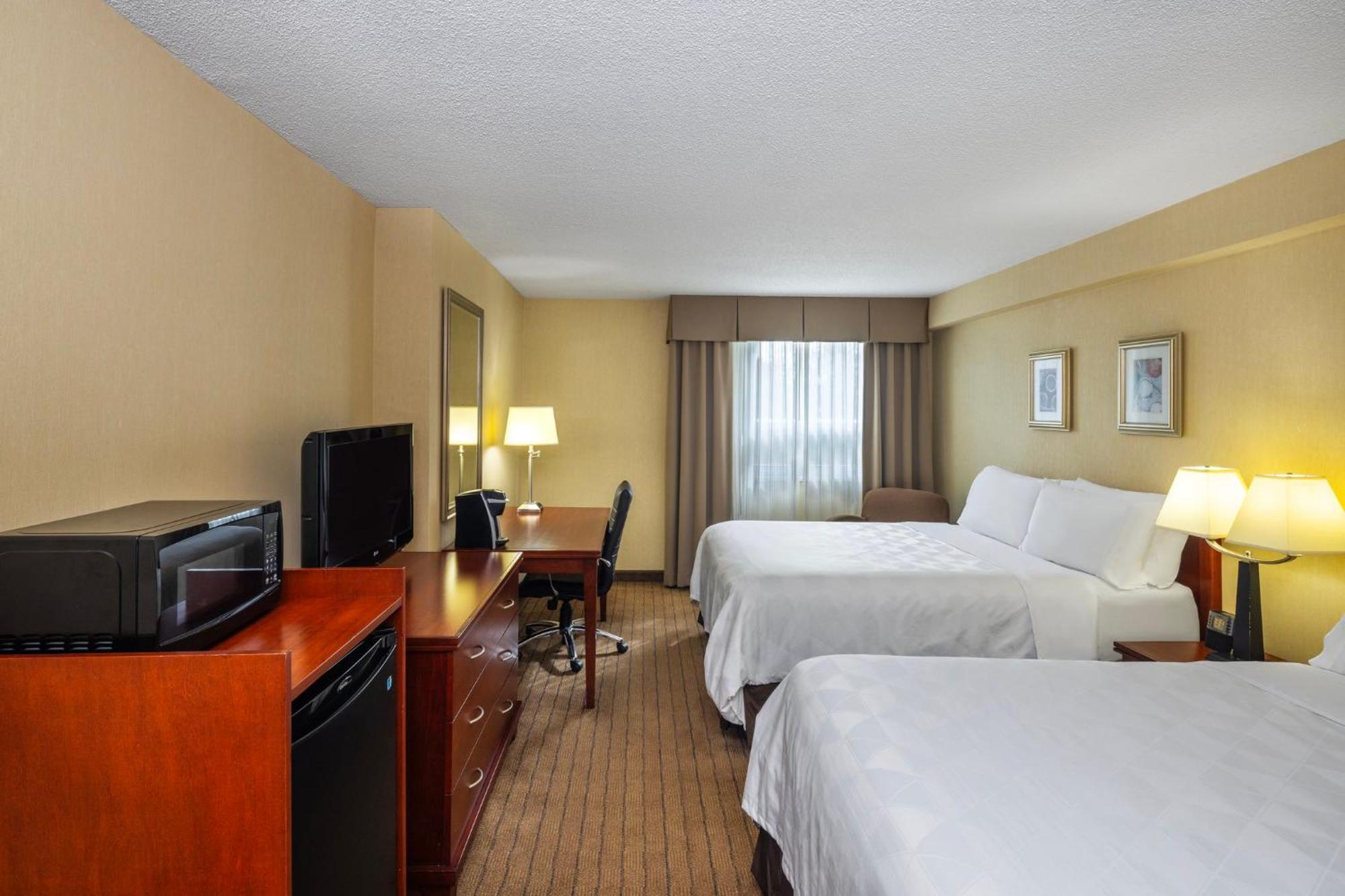 Holiday Inn Laval Montreal By Ihg Extérieur photo