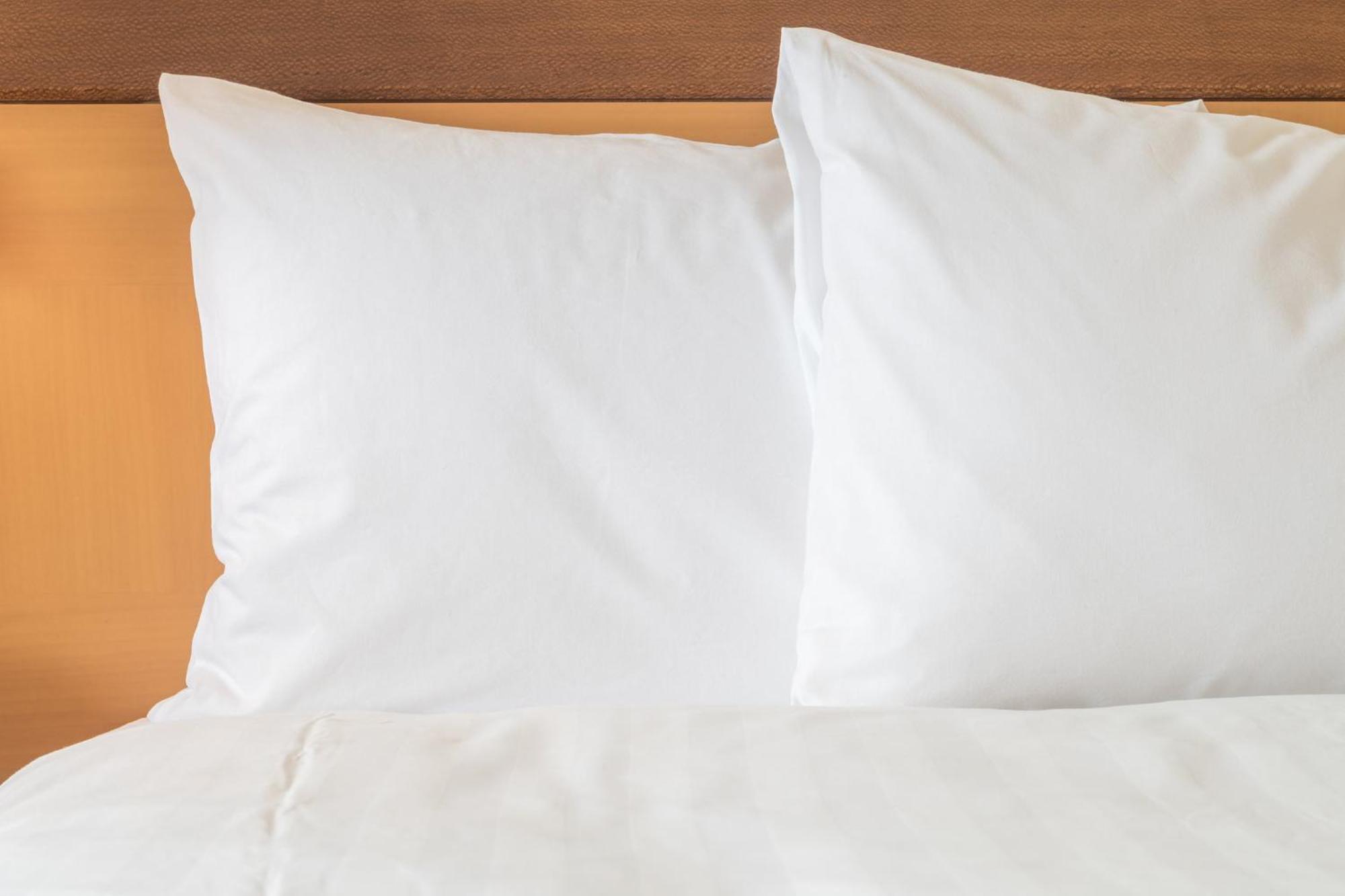 Holiday Inn Laval Montreal By Ihg Extérieur photo